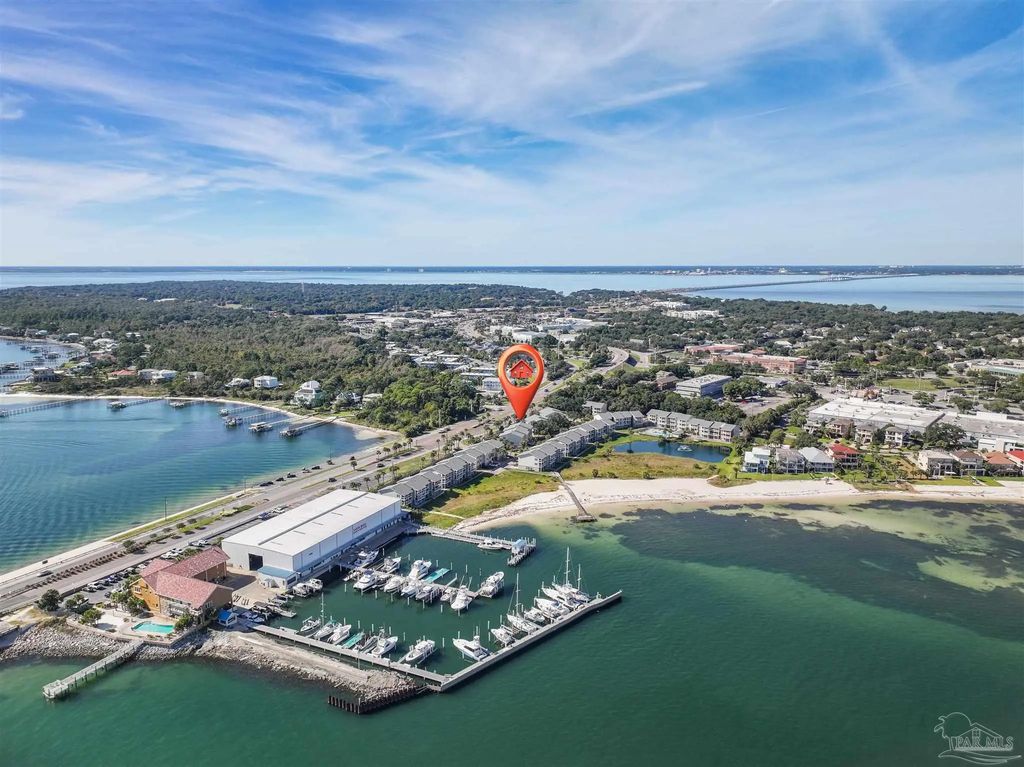 200 Pensacola Beach Rd #e4, Gulf Breeze