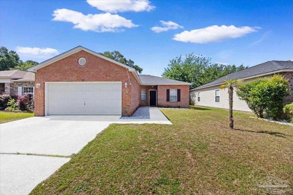 635 Saleta St, Pensacola