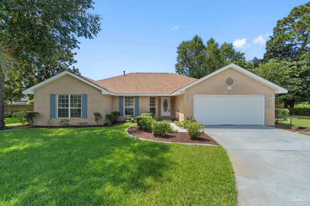 9277 Hansel Dr, Navarre