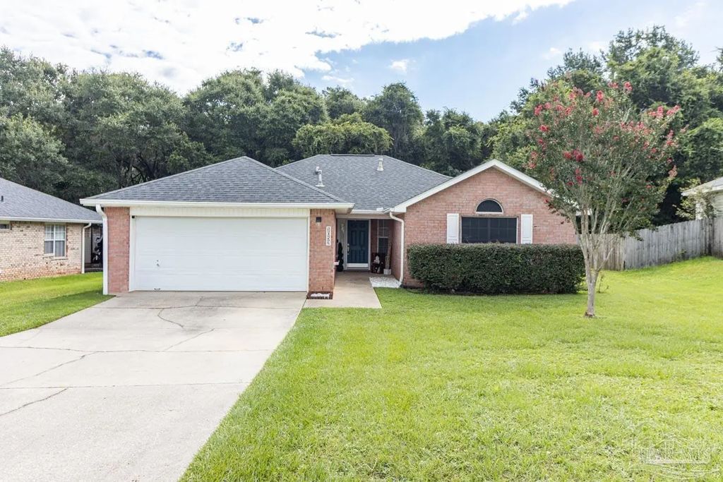 1053 Brownfield Rd, Pensacola