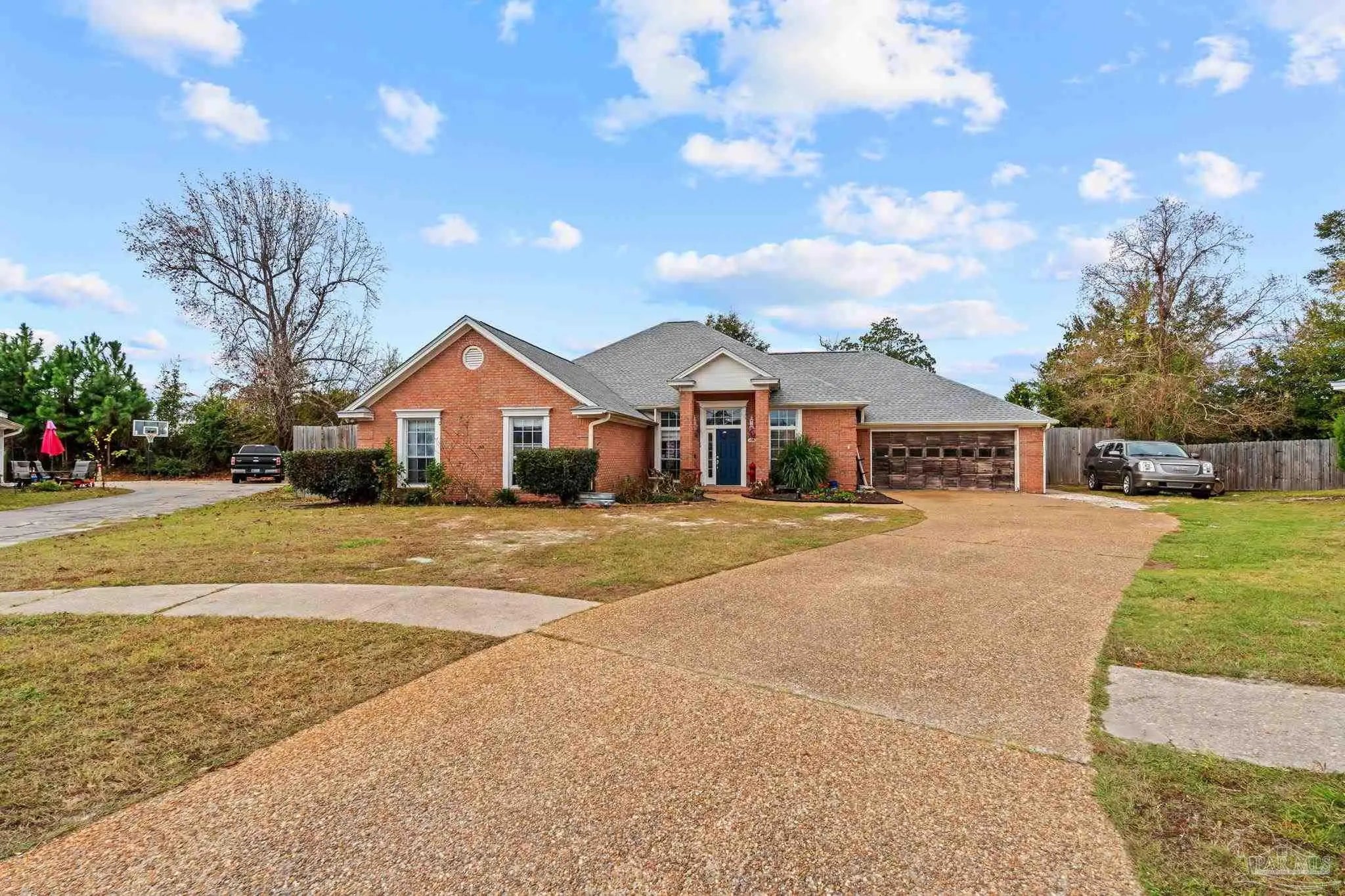 Photo of Listing #675520