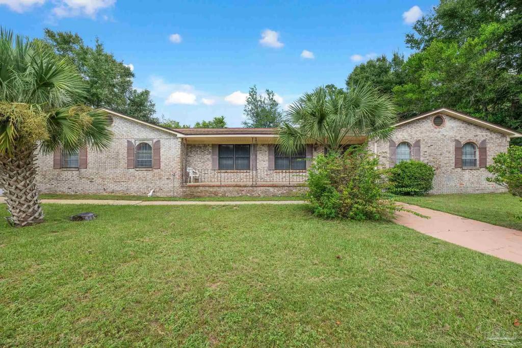 2780 Bayou Blvd, Pensacola
