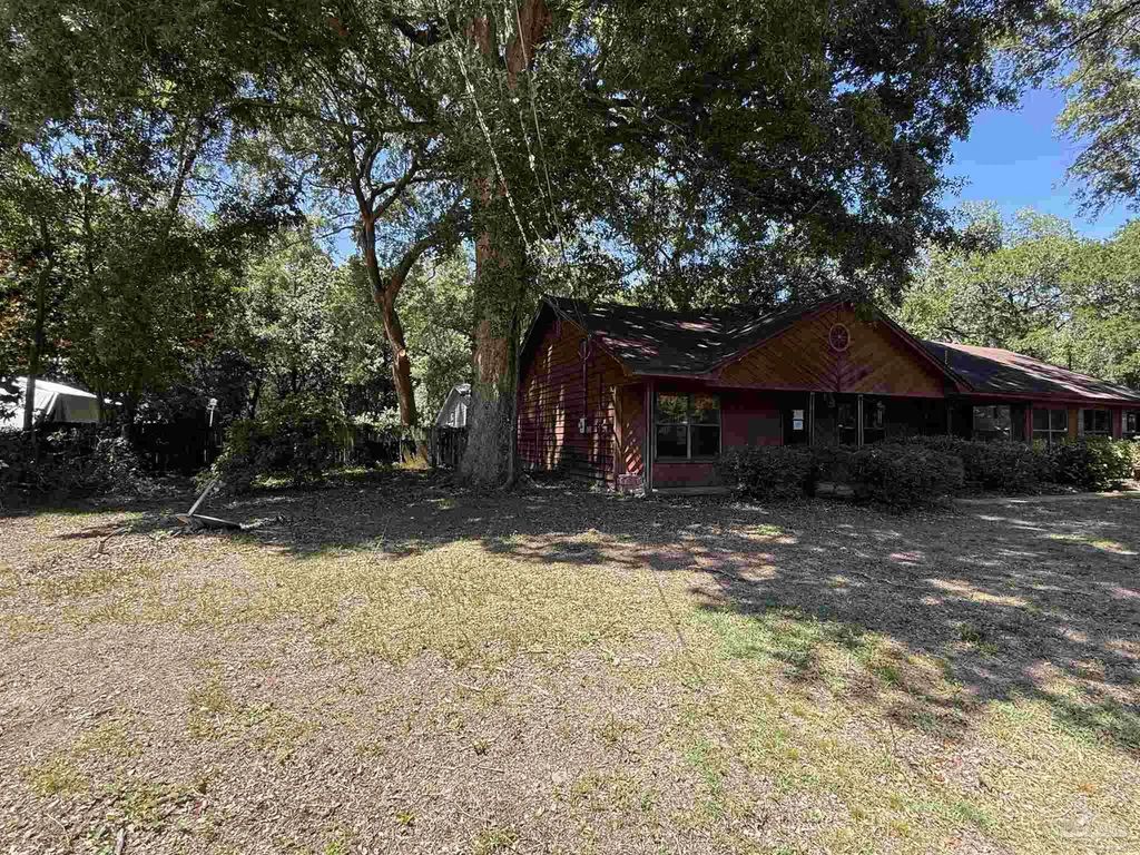 5244 Suwanee St, Milton