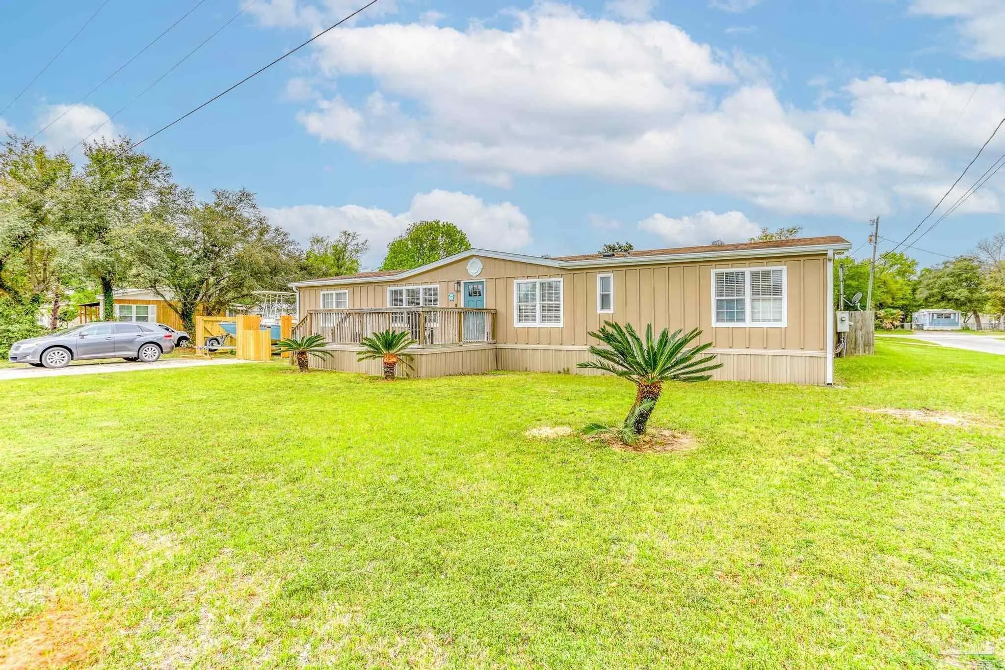 Photo of Listing #680581