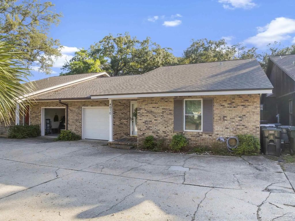 401 Bayshore Dr #c, Pensacola