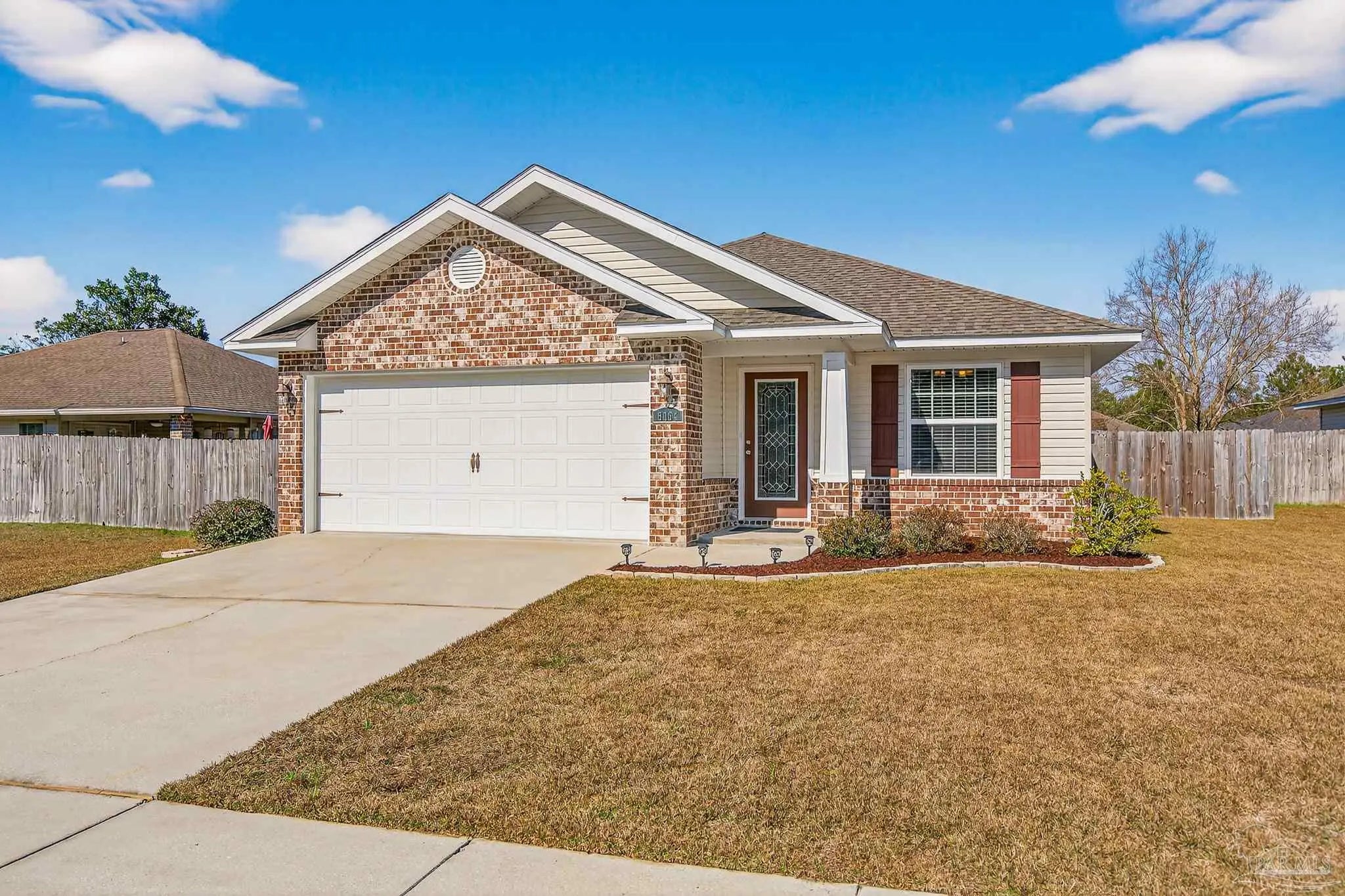 Photo of Listing #675736