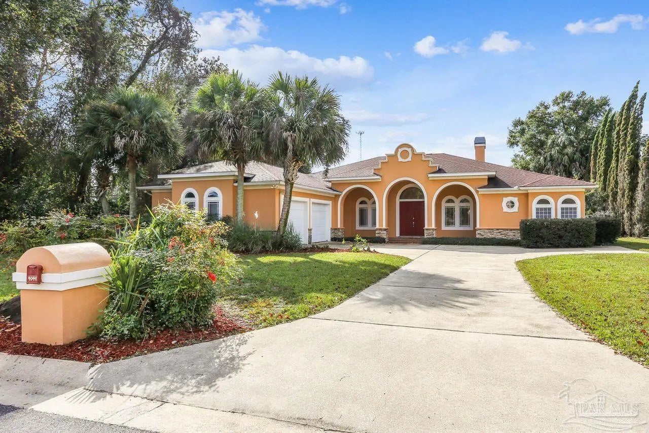 Photo of Listing #674178