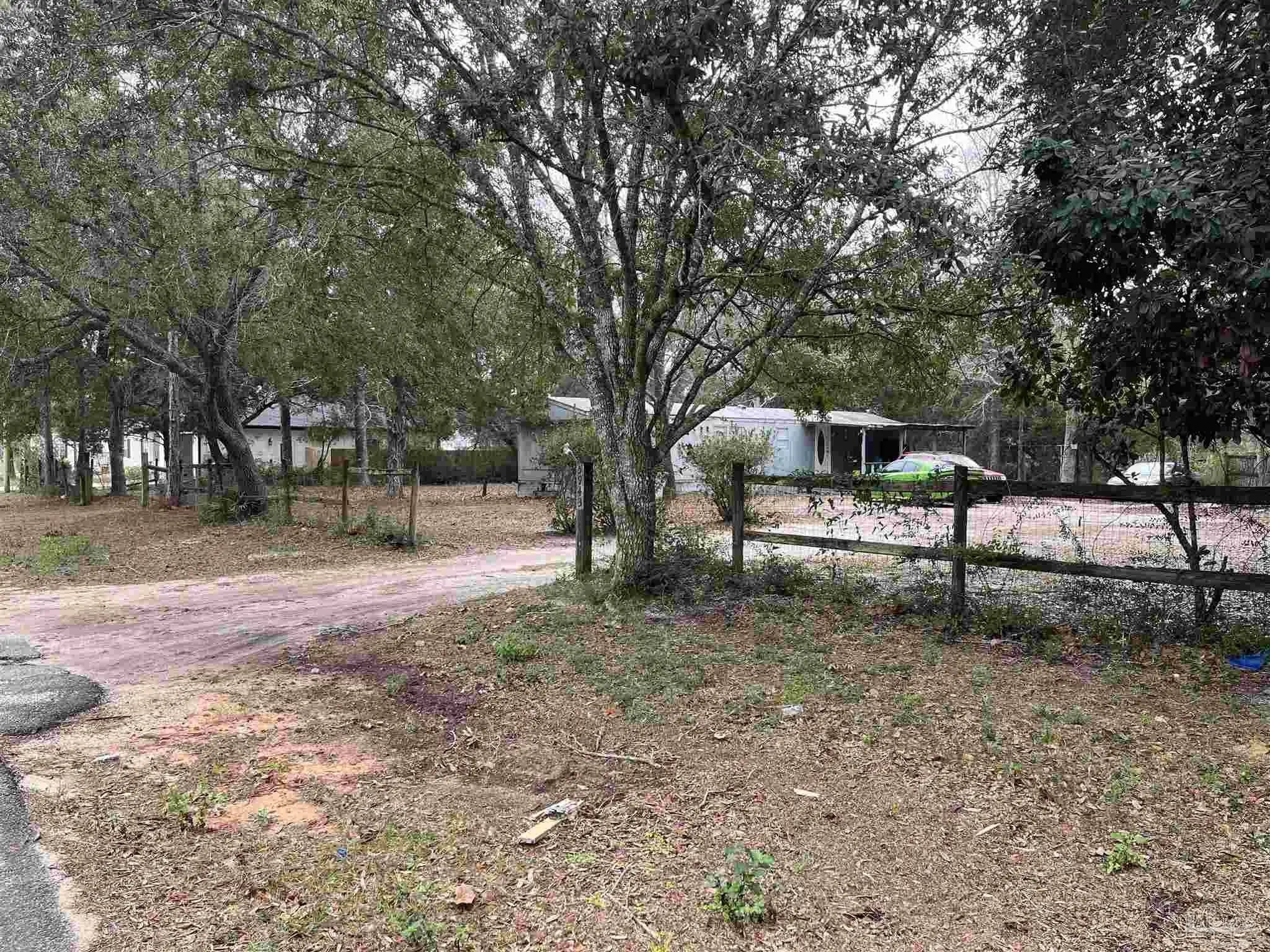 Photo of Listing #675730