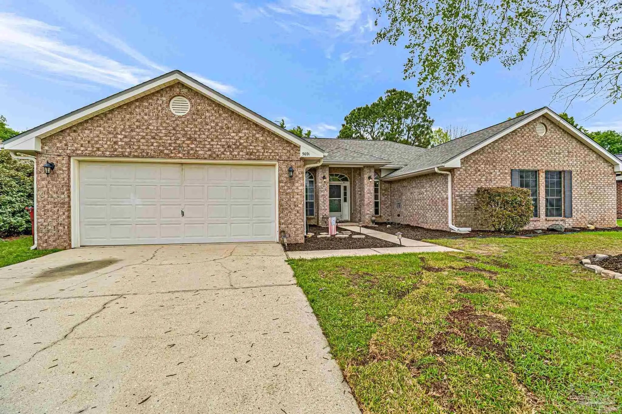 Photo of Listing #680625