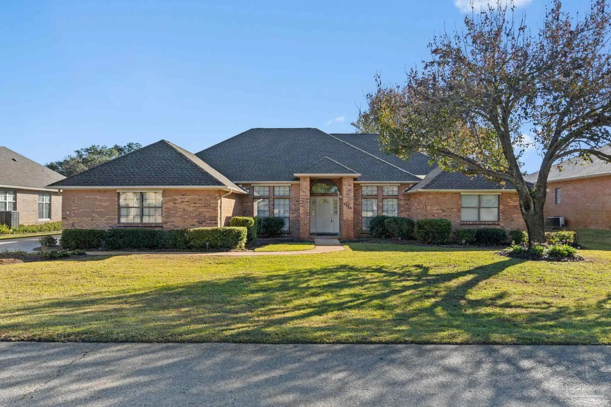 Photo of Listing #675003