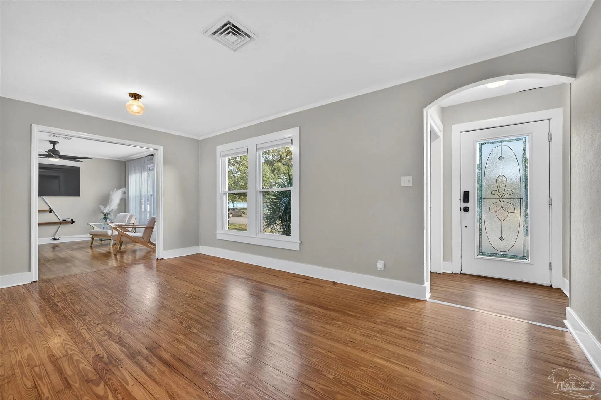 Photo of Listing #669369