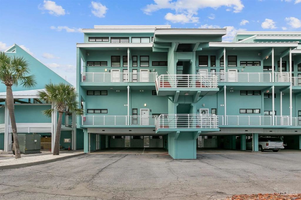 1390 Ft Pickens Rd #109, Pensacola Beach