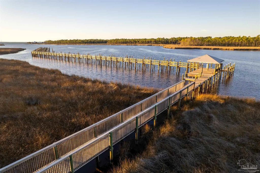 13 Osprey Dr #slip 13, Pensacola