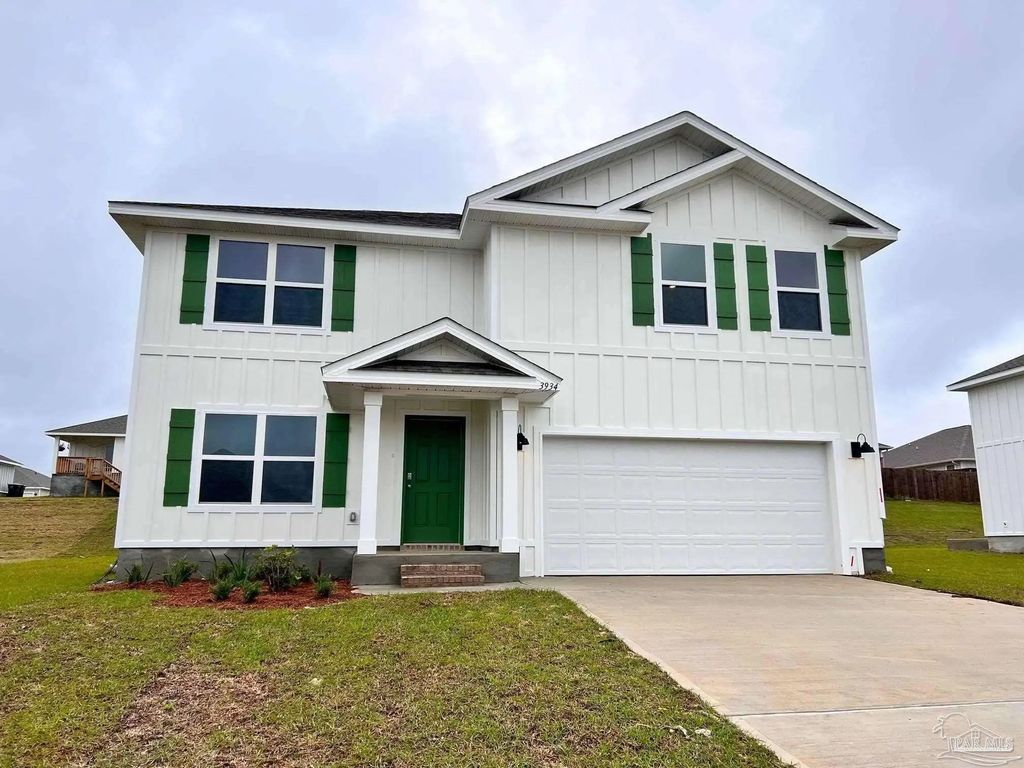 3934 Whitetail Ln, Pensacola