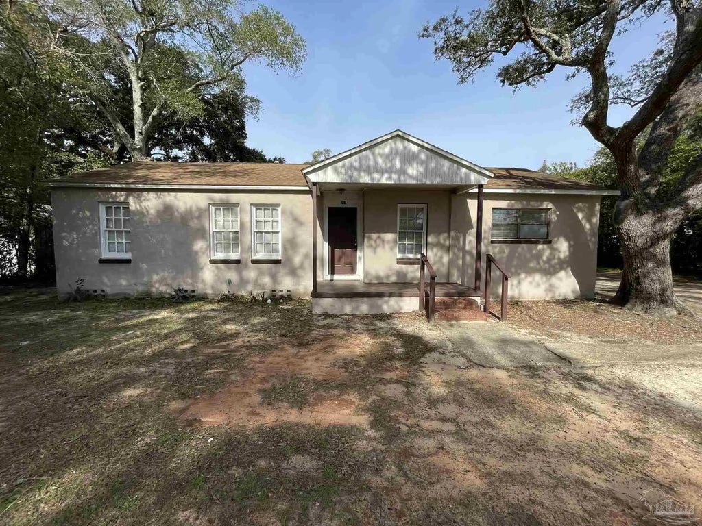 214 Brown Rd #2, Pensacola