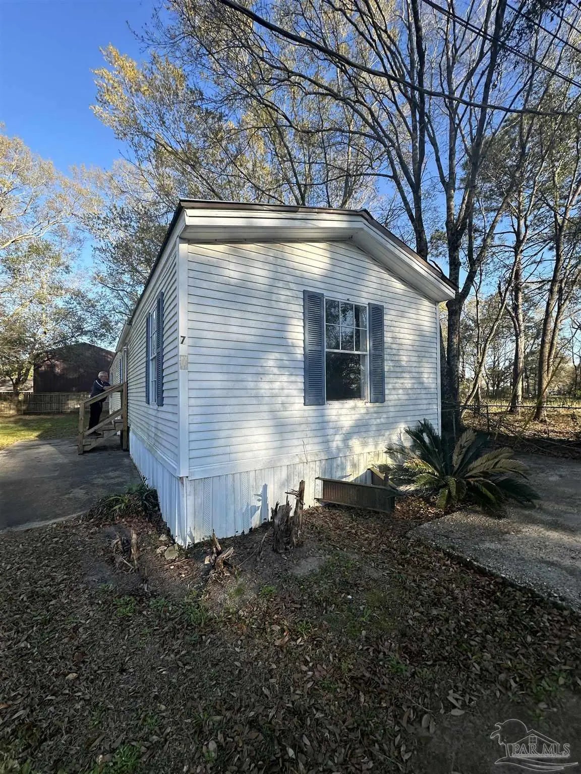 Photo of Listing #671956