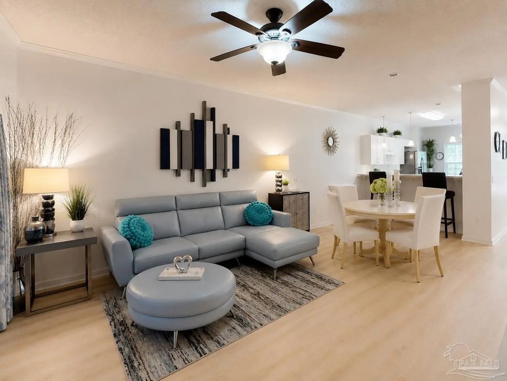 5860 Spanish Trail #e, Pensacola