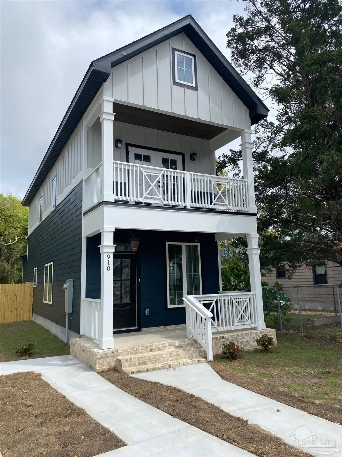 Photo of Listing #680316