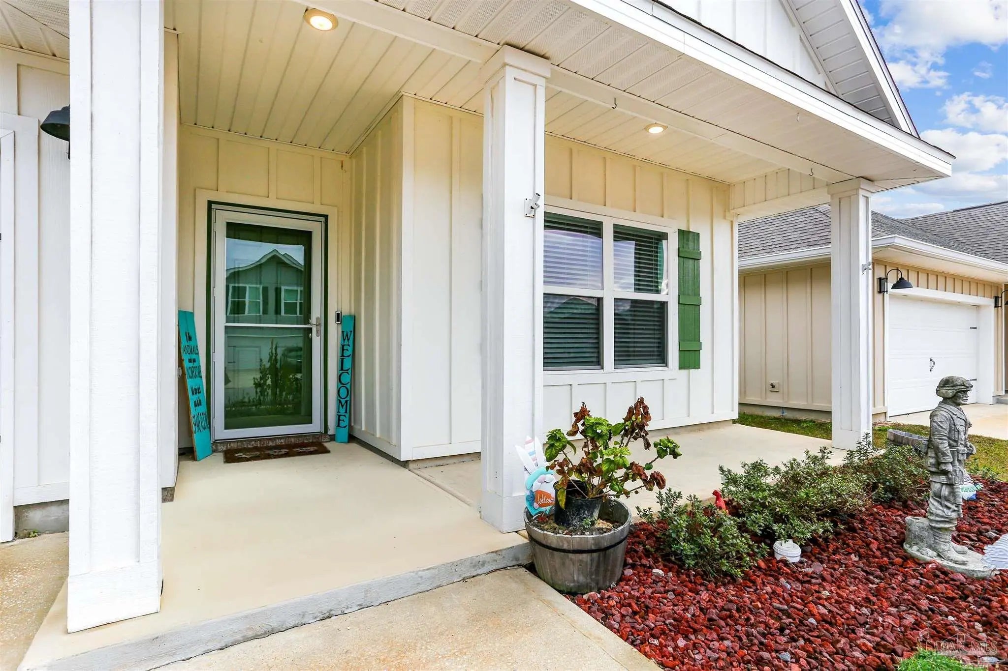 Photo of Listing #675055