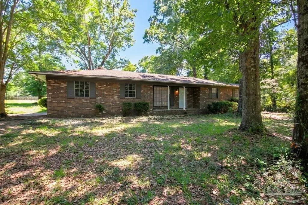 3195 Hwy 196, Molino