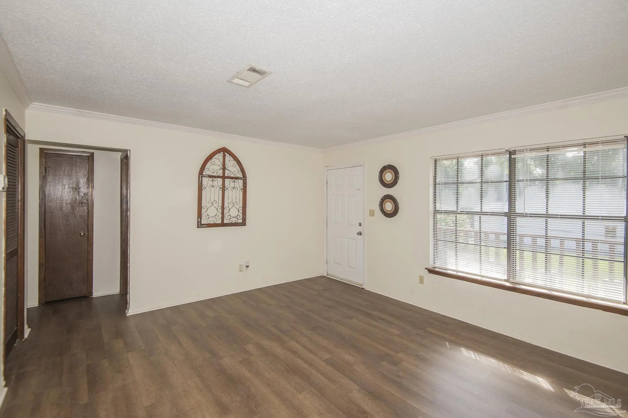 Photo of Listing #667134