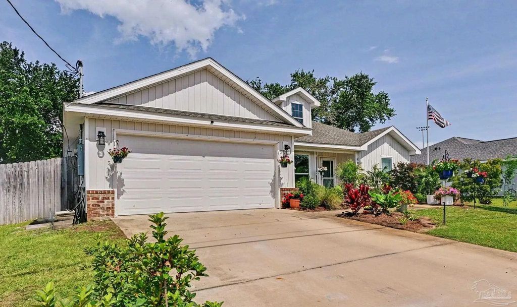 1860 Justice Cir, Gulf Breeze