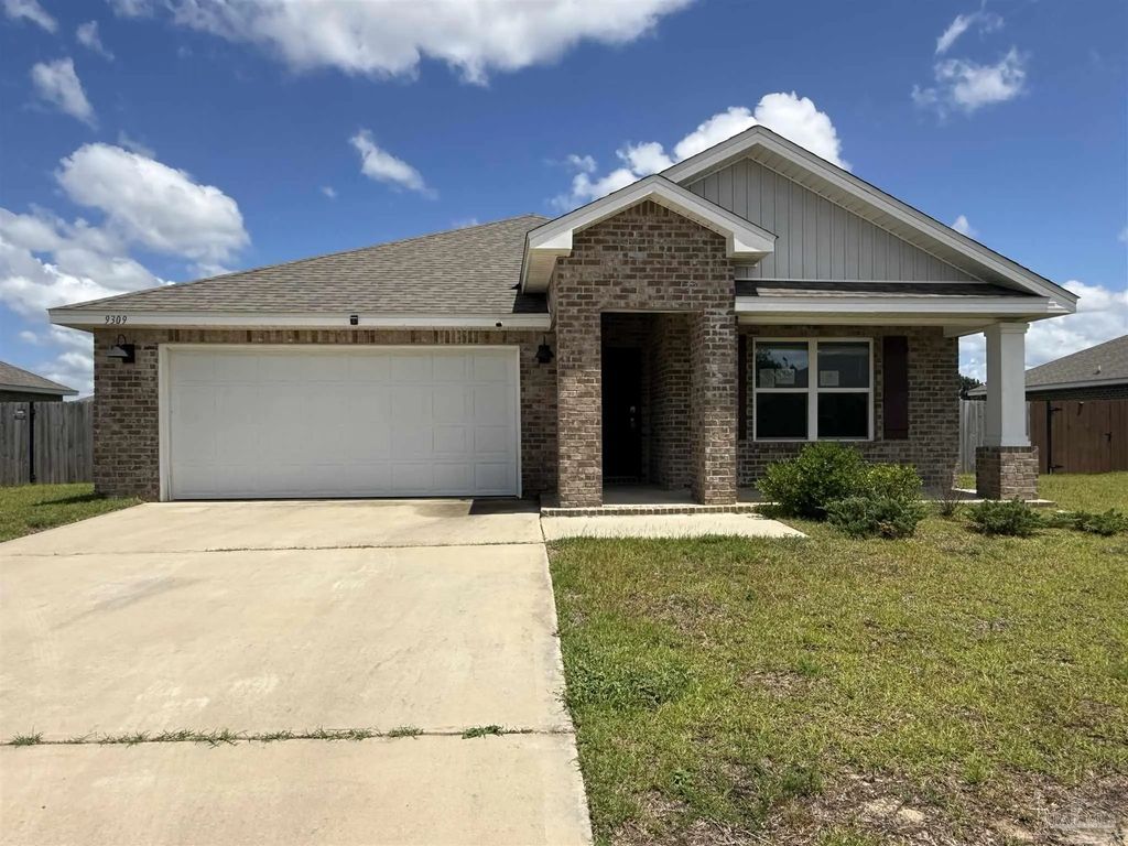 9309 Tara Cir, Milton