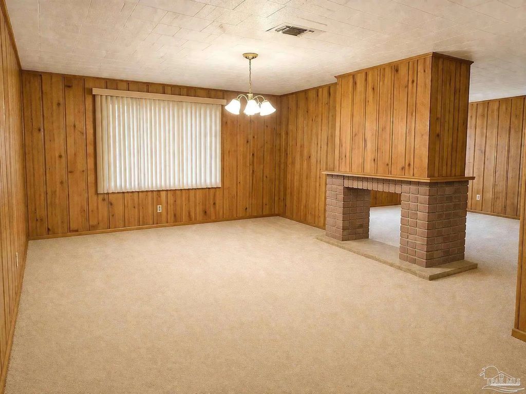 2960 Hwy 4 A, Century
