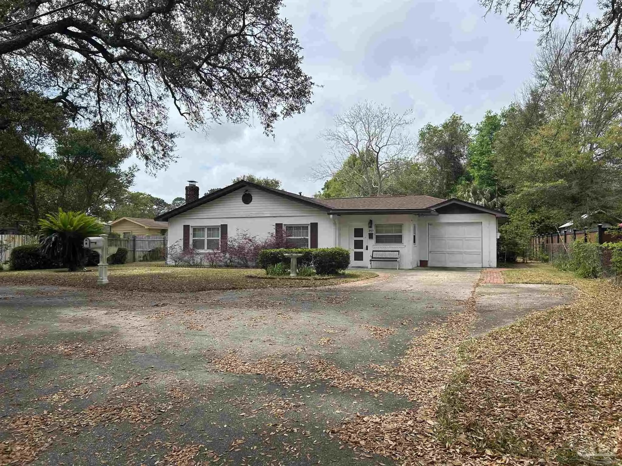 Photo of Listing #680436