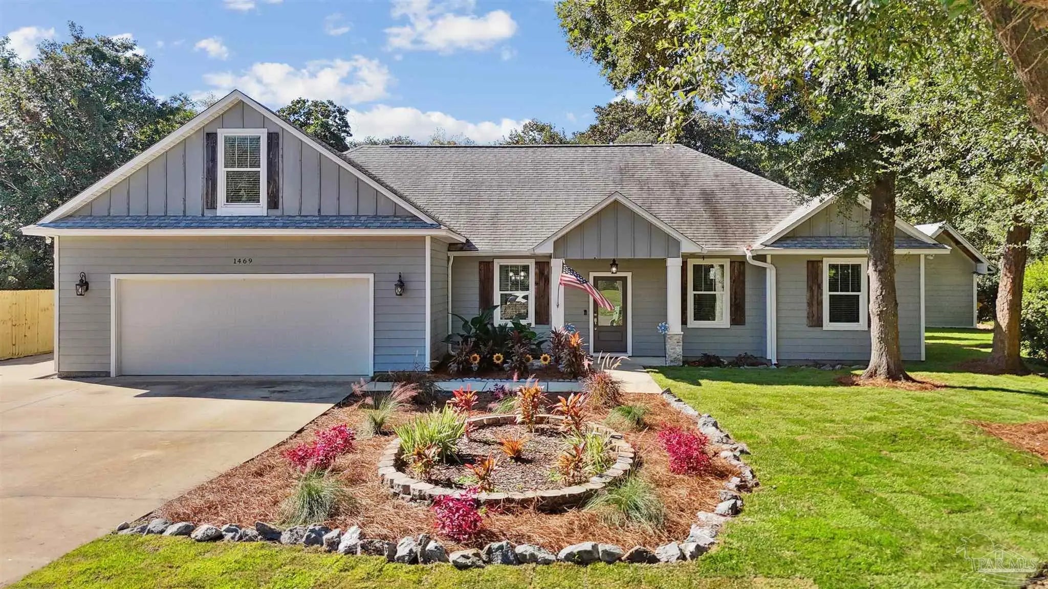 Photo of Listing #672886