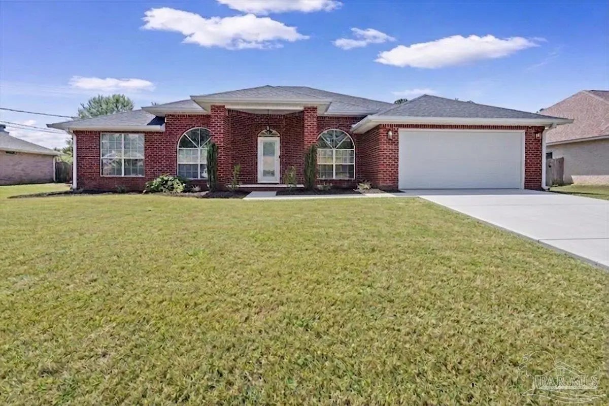 Photo of Listing #680592