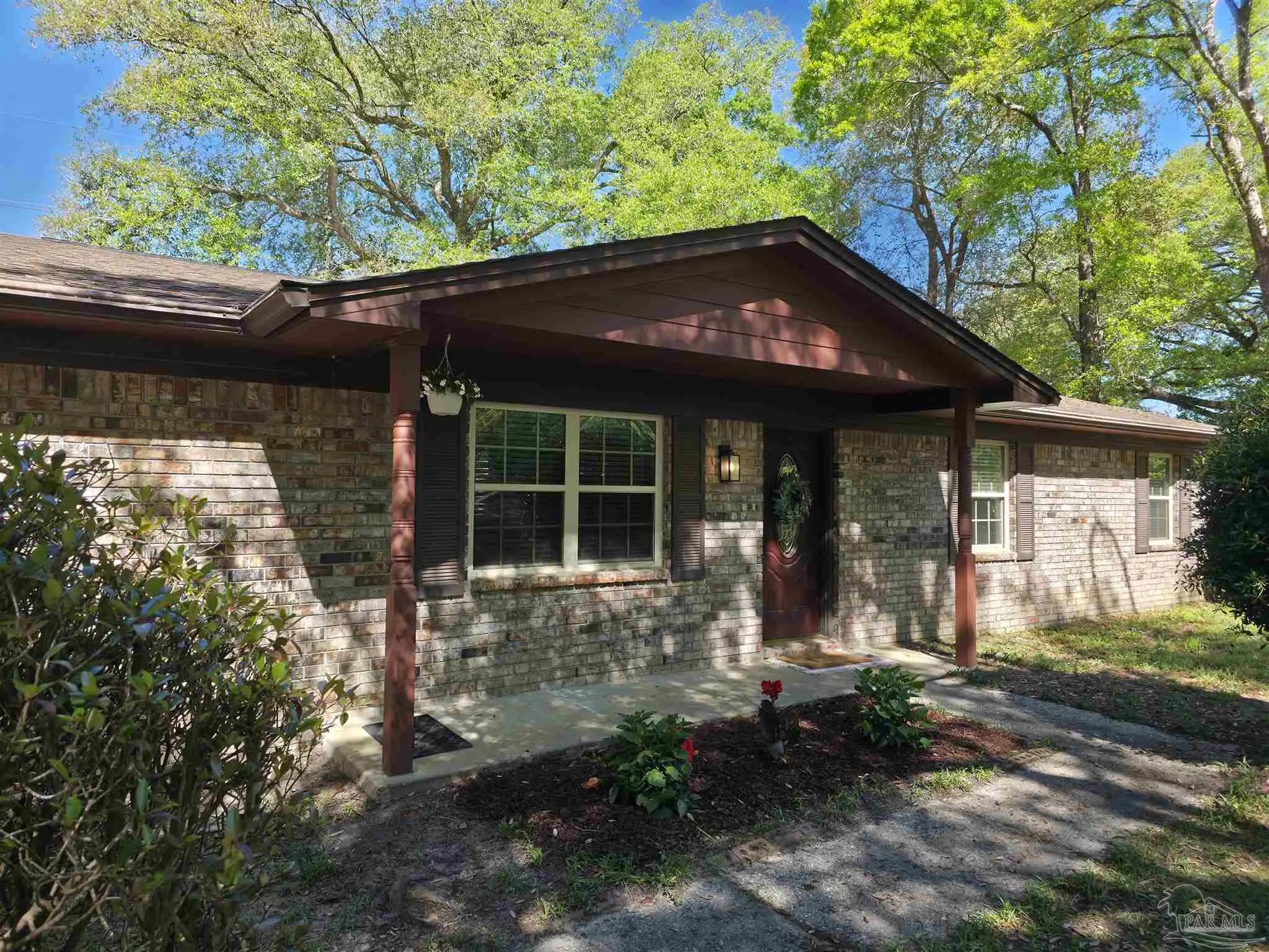 Photo of Listing #680437