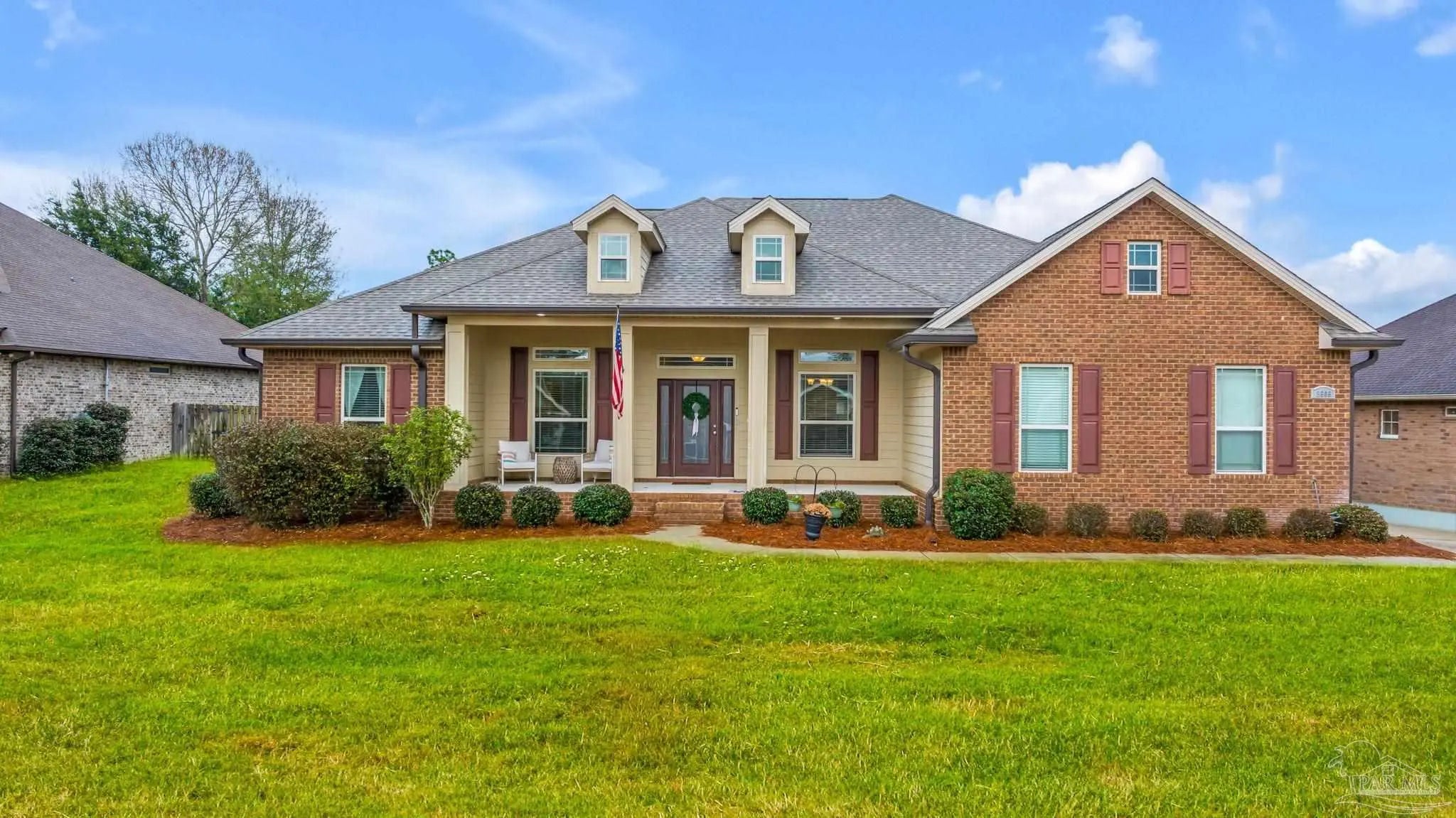 Photo of Listing #677546