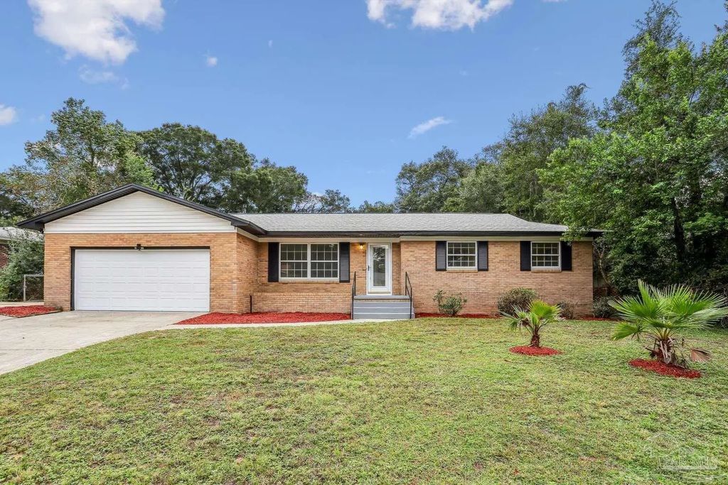 7605 Harvey St, Pensacola