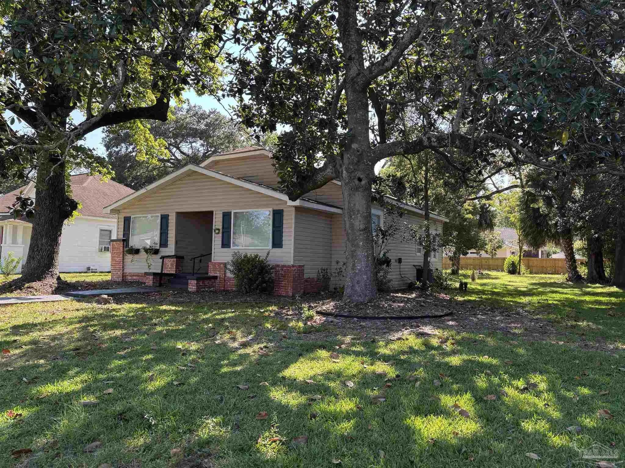 Photo of Listing #671028