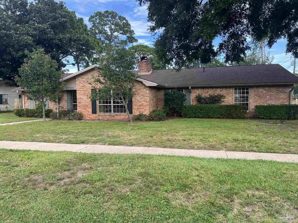 5700 Adelyn Rd, Pensacola