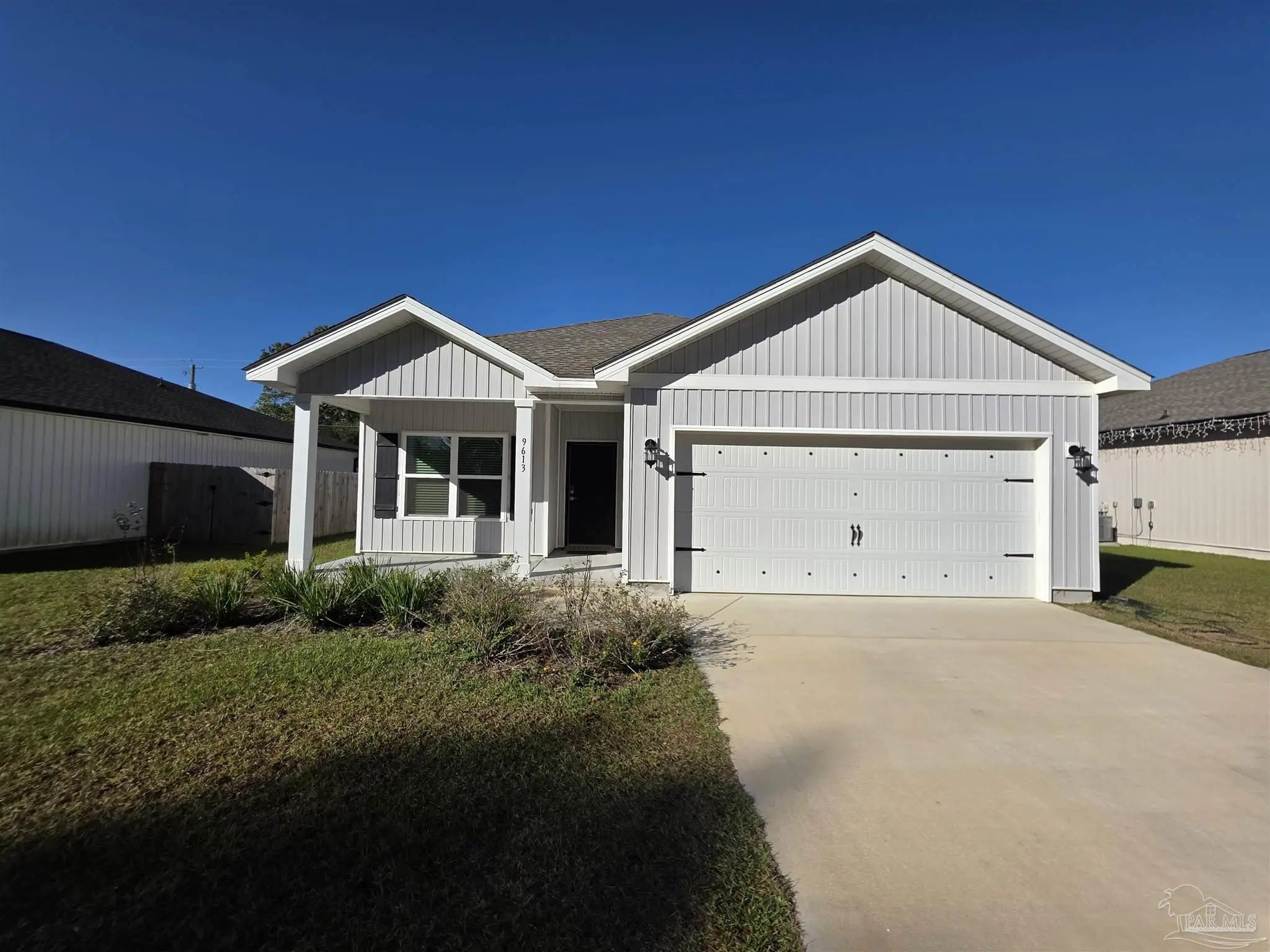 Photo of Listing #674856