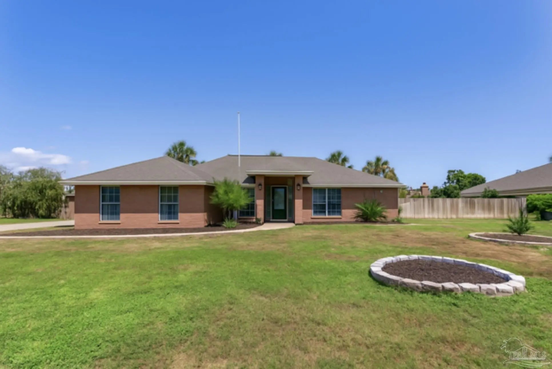 Photo of Listing #664345