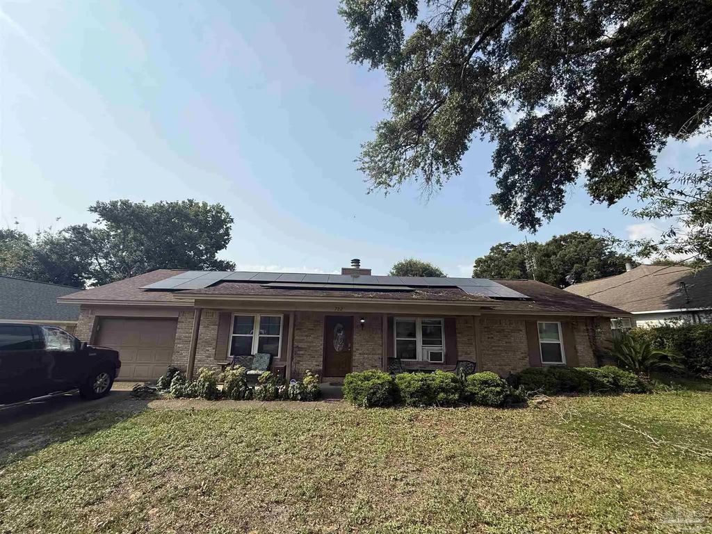722 Valley Ridge Way, Pensacola