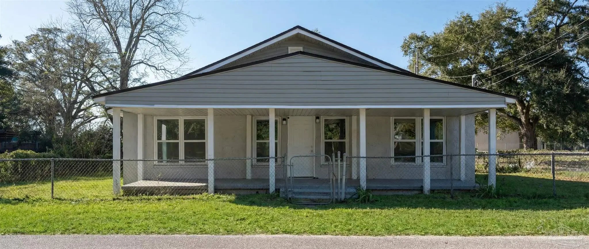 Photo of Listing #675500