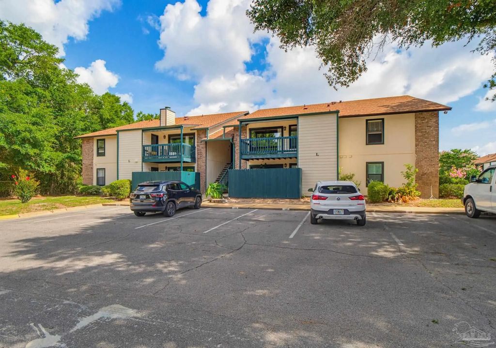 2299 Scenic Hwy #l8, Pensacola