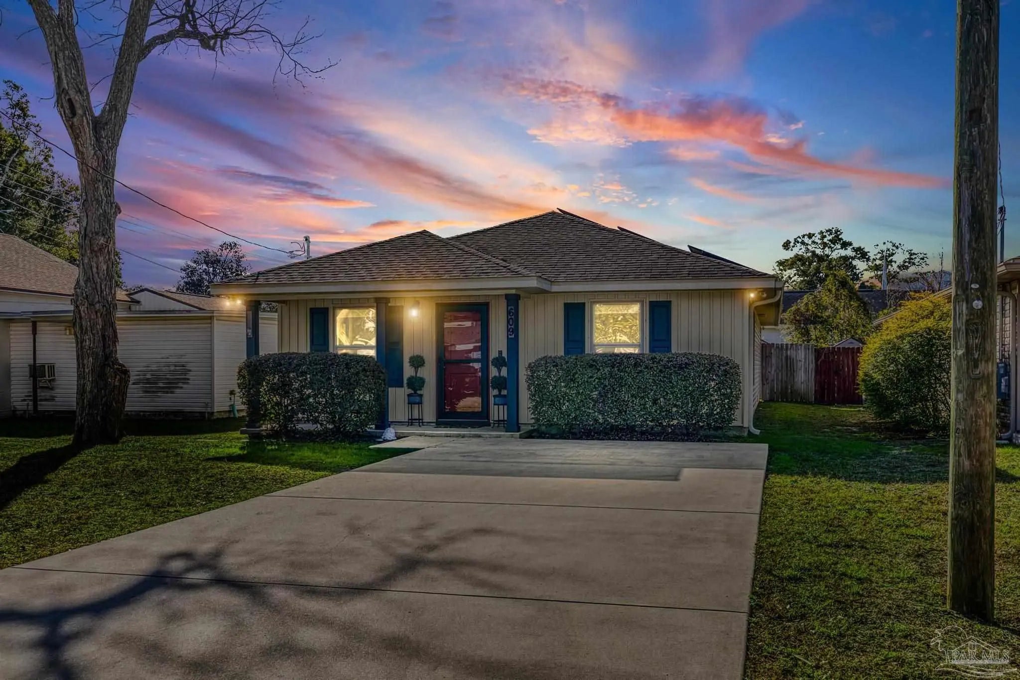 Photo of Listing #676967