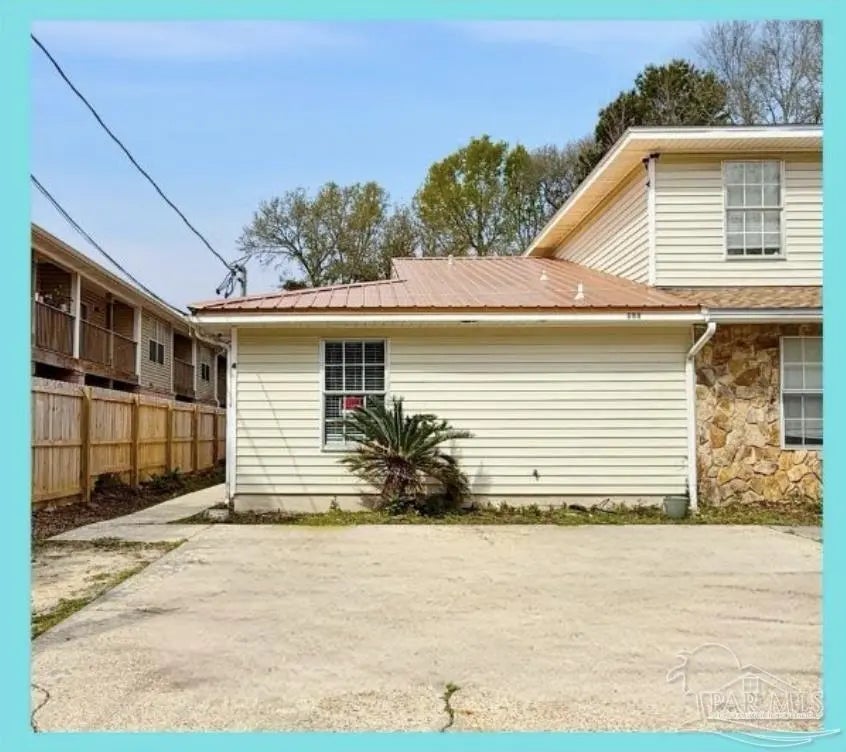 Photo of Listing #680077