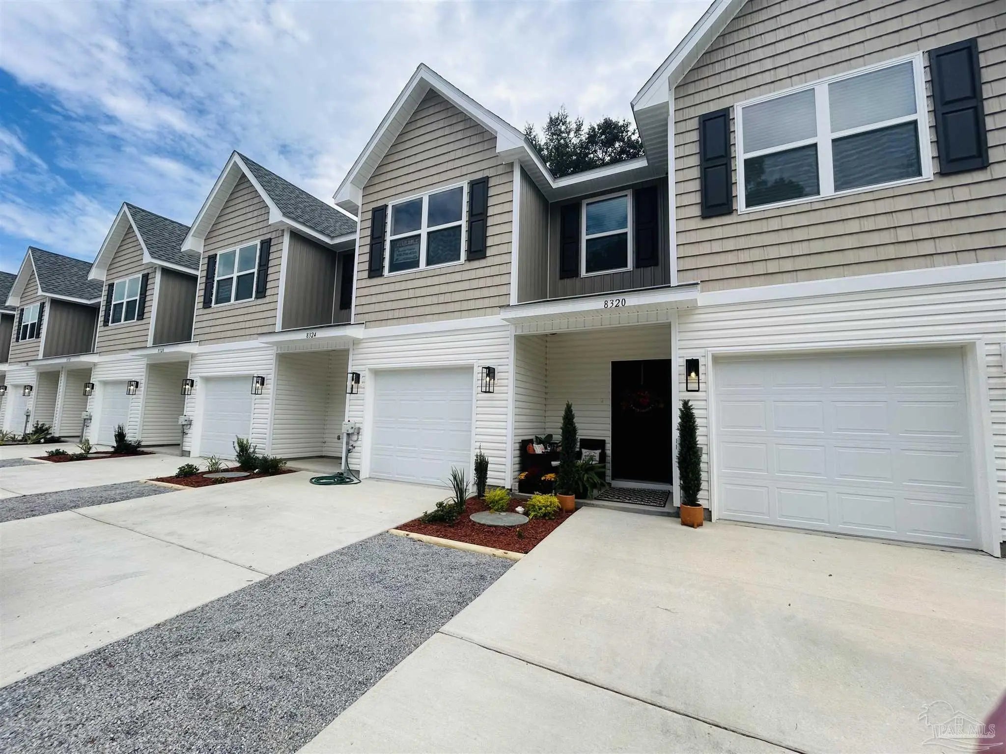 Photo of Listing #674633