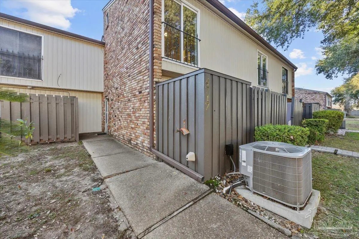 Photo of Listing #675253