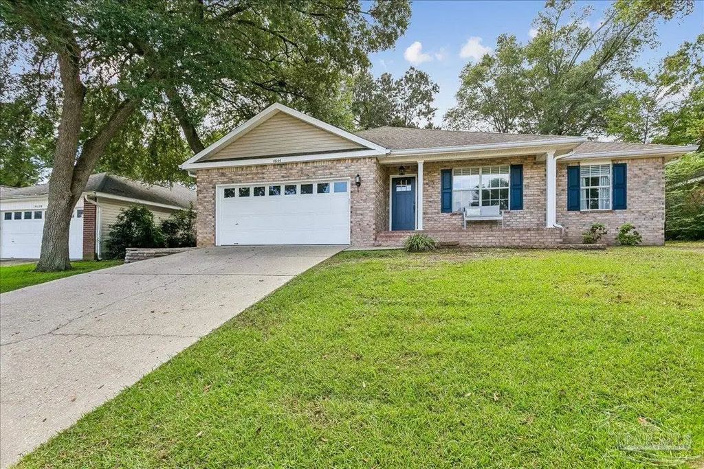 10144 Crest Ridge Dr, Pensacola
