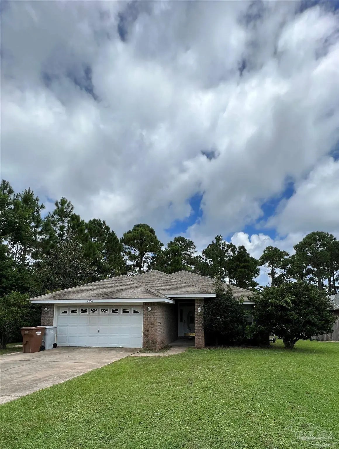 Photo of Listing #677112