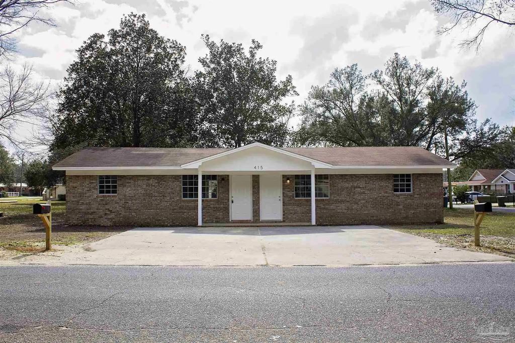 415 Hannah St #b, Pensacola