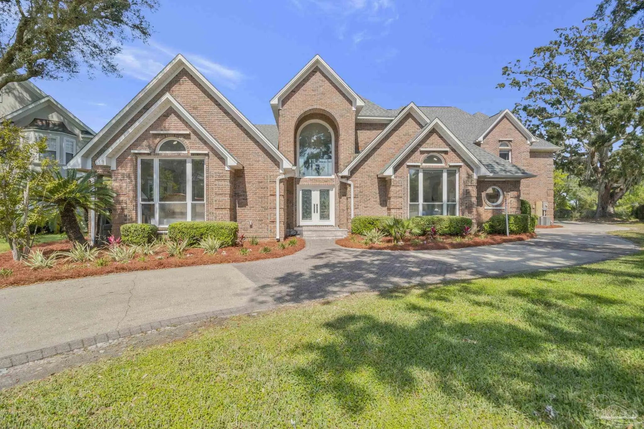 Photo of Listing #679985