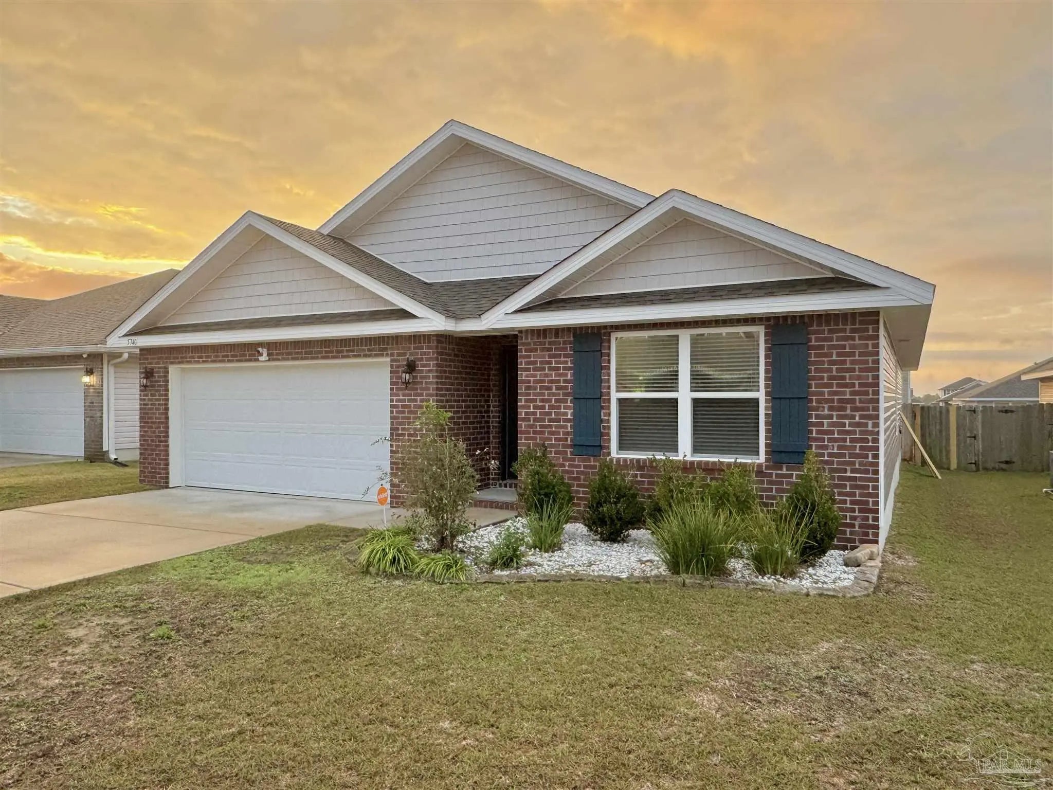 Photo of Listing #674897